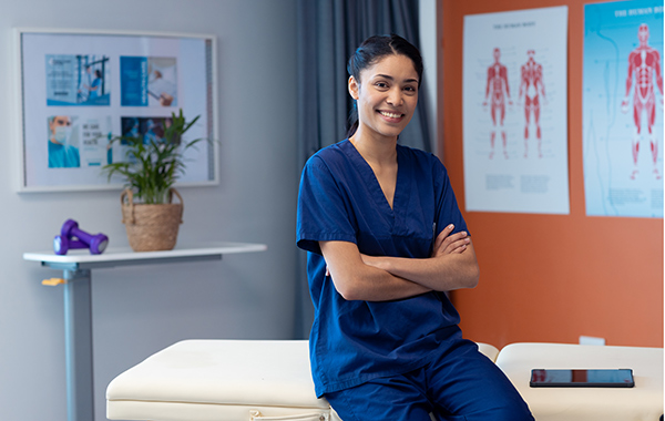 Lady-Chiro-smiling-NF-Chiropractic Lady-Chiro-smiling-NF-Chiropractic